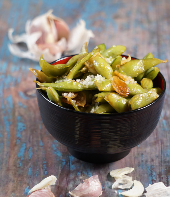 Edamame in Nussbutter