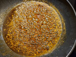 Sake Honig Sauce leicht köcheln lasses