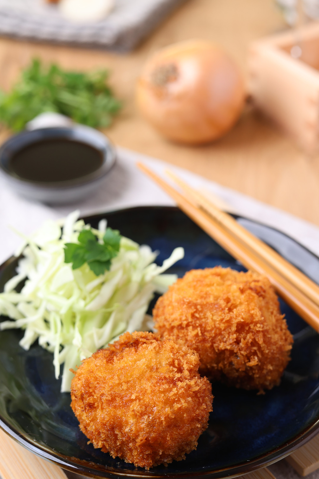 Tintenfisch Bällchen mit Steak Sauce